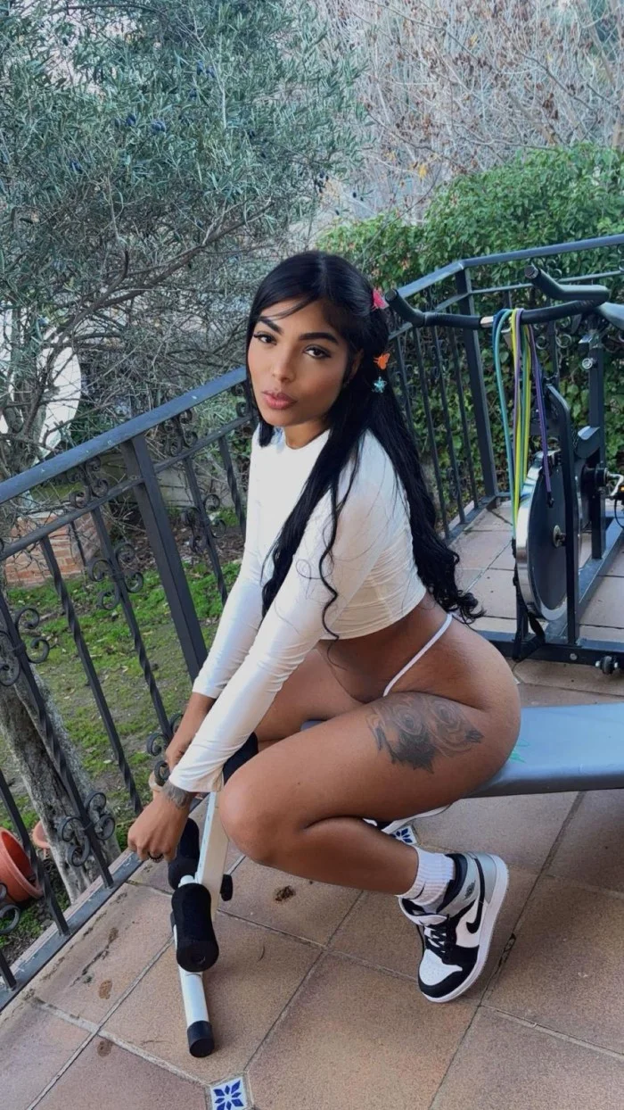 Escort latina curvy en Collado Villalba