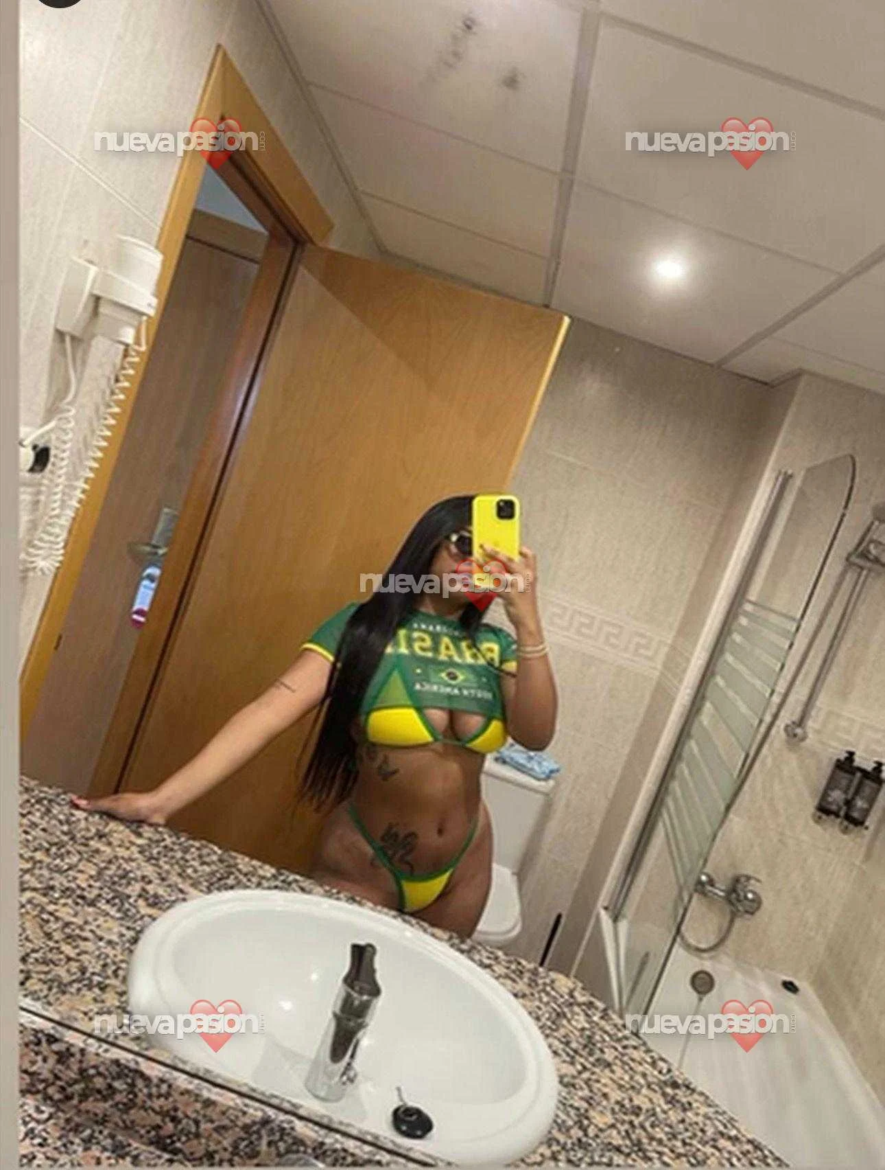 Escort latina curvy en Valencia