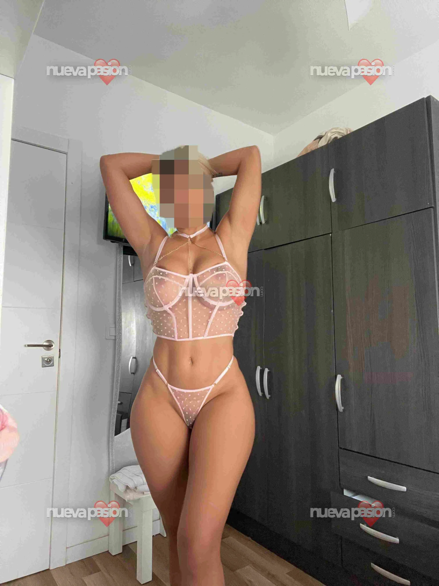 Escort blanca curvy en Las Palmas de Gran Canaria