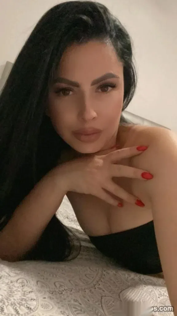 Escort latina curvy en Zaragoza