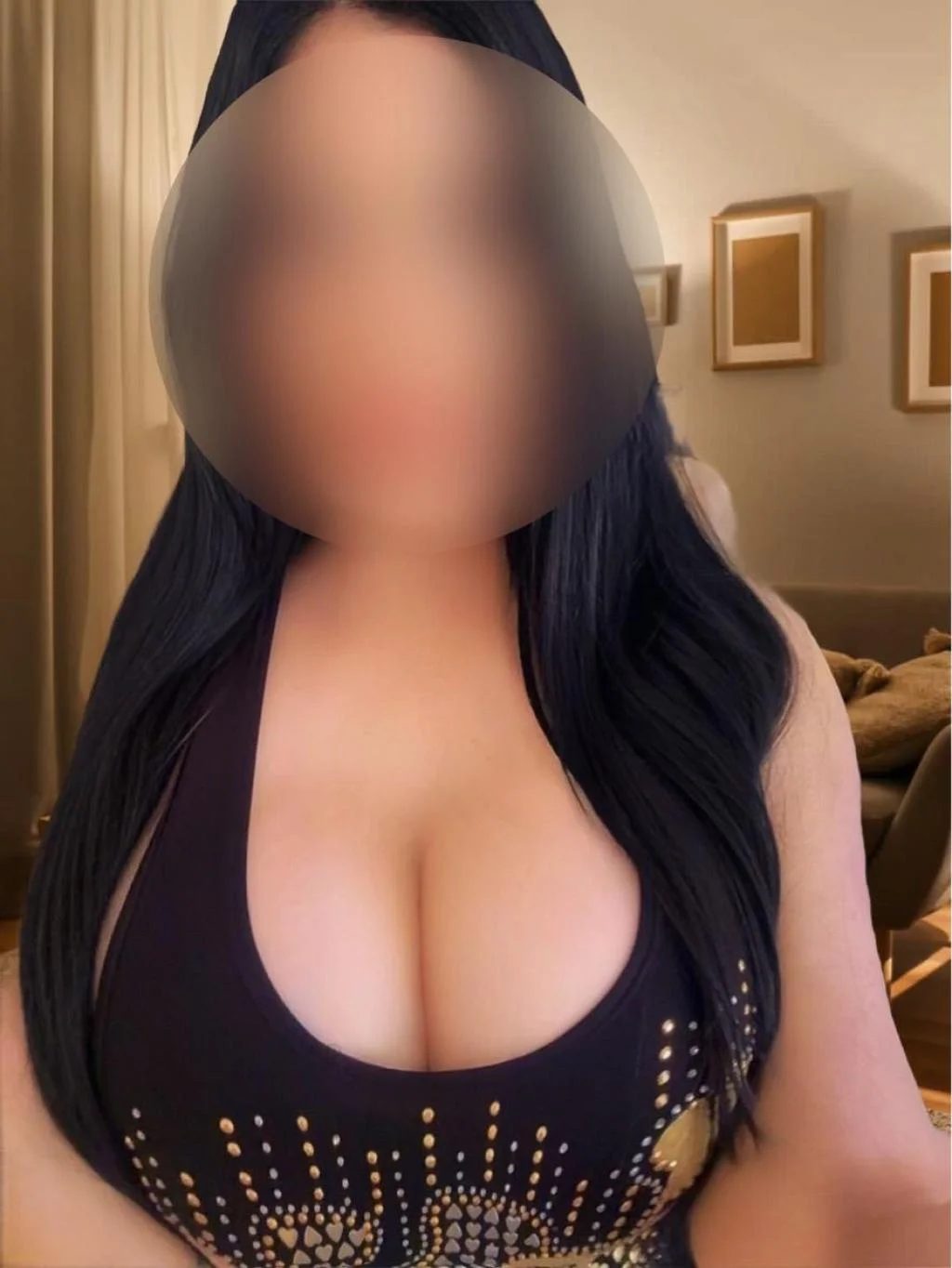 Escort latina curvy en Madrid