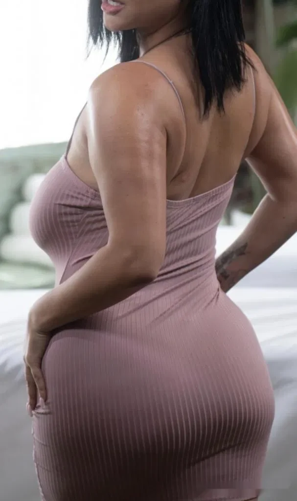 Escort latina curvy en Almería