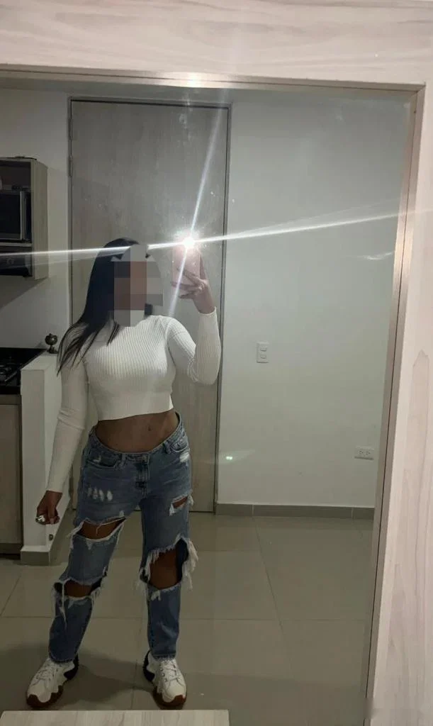 Escort latina curvy en Cádiz