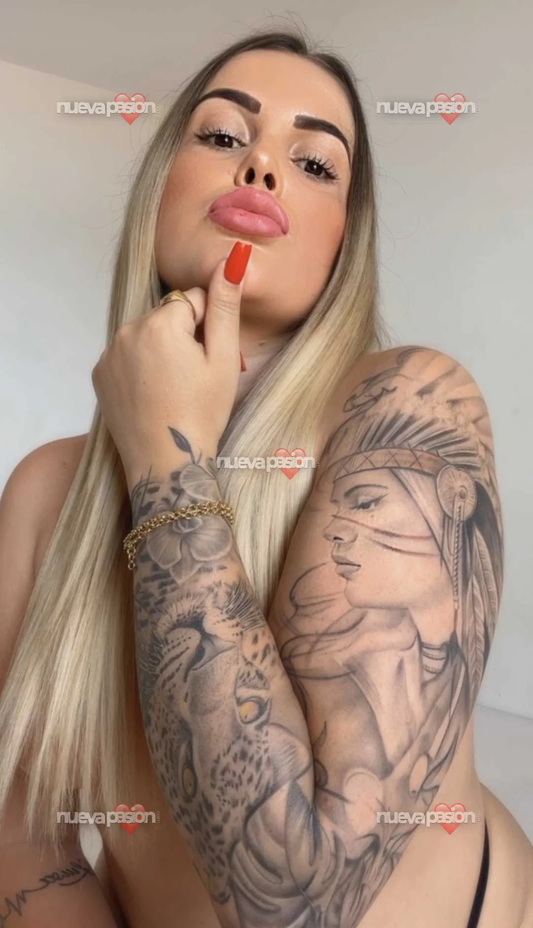 Escort blanca curvy en Barcelona