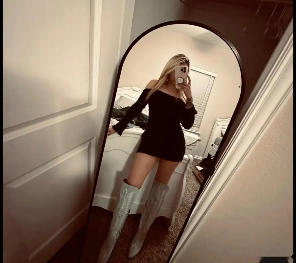 Escort blanca curvy en Madrid