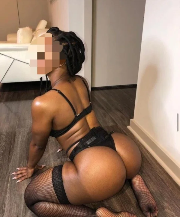 Escort mulata curvy en Madrid