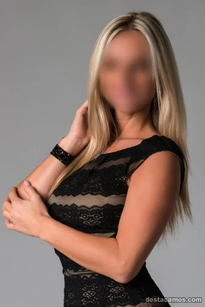 Escort blanca curvy en La Coruña