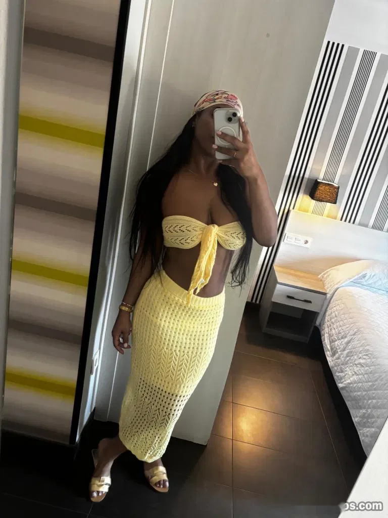 Escort latina curvy en Sevilla