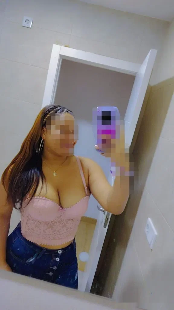 Escort latina curvy en Alicante
