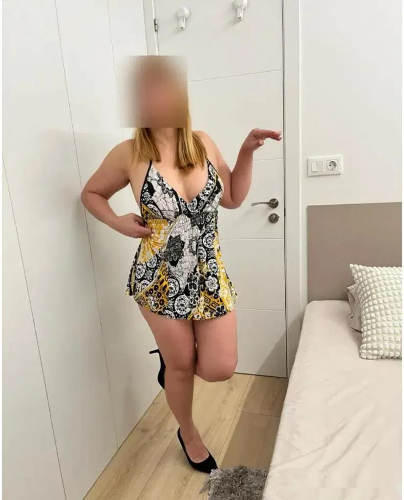 Escort blanca curvy en Pontevedra