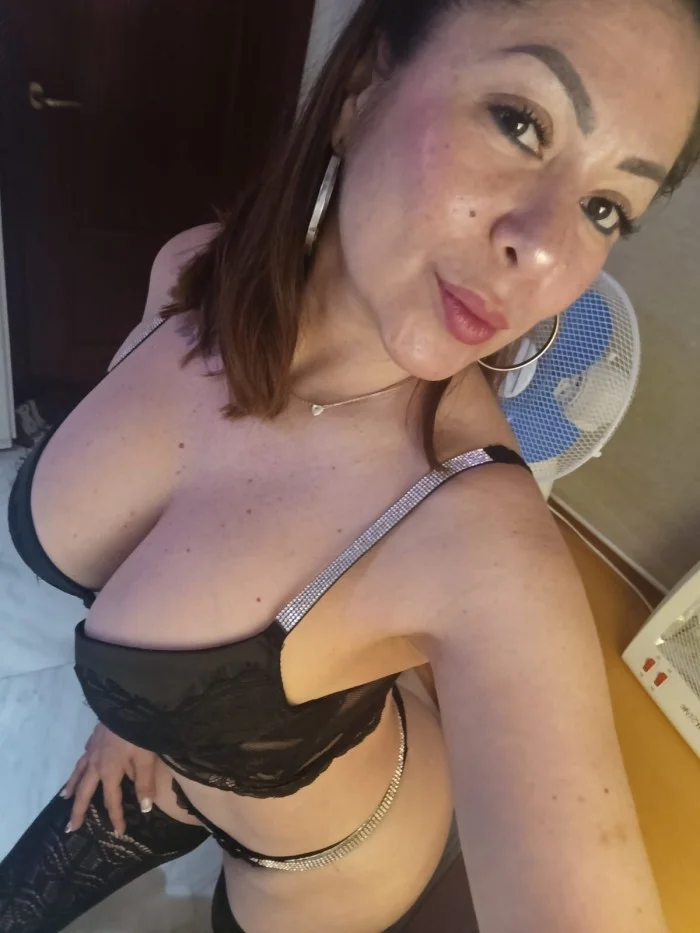 Escort latina curvy en Alcalá de Henares