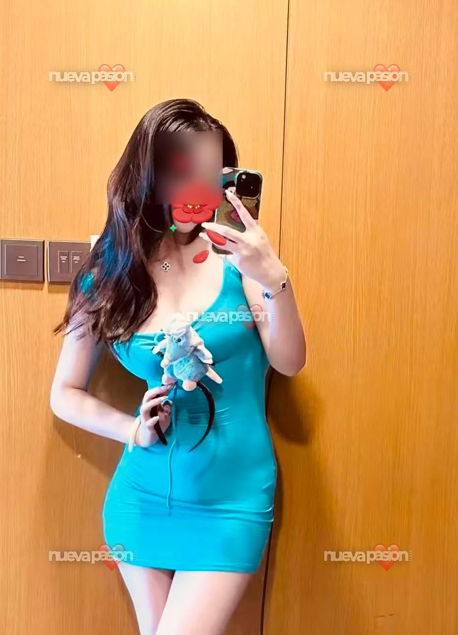 Escort asiática curvy en Barcelona