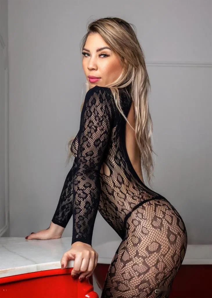 Escort latina curvy en Barcelona