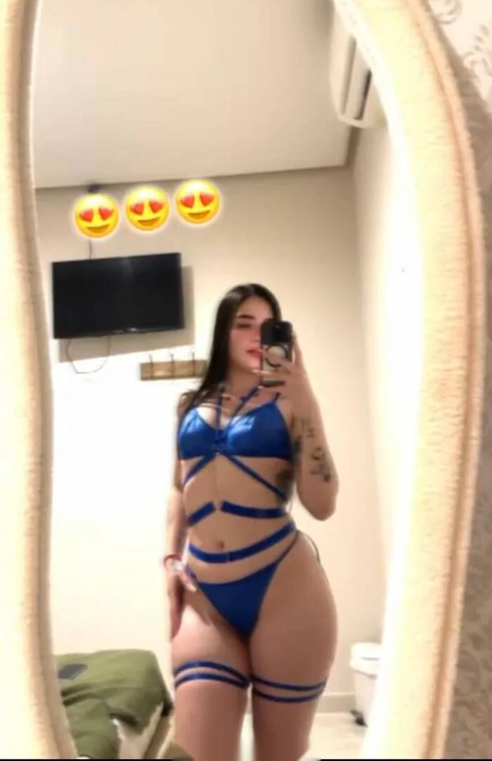 Escort latina curvy en Valencia