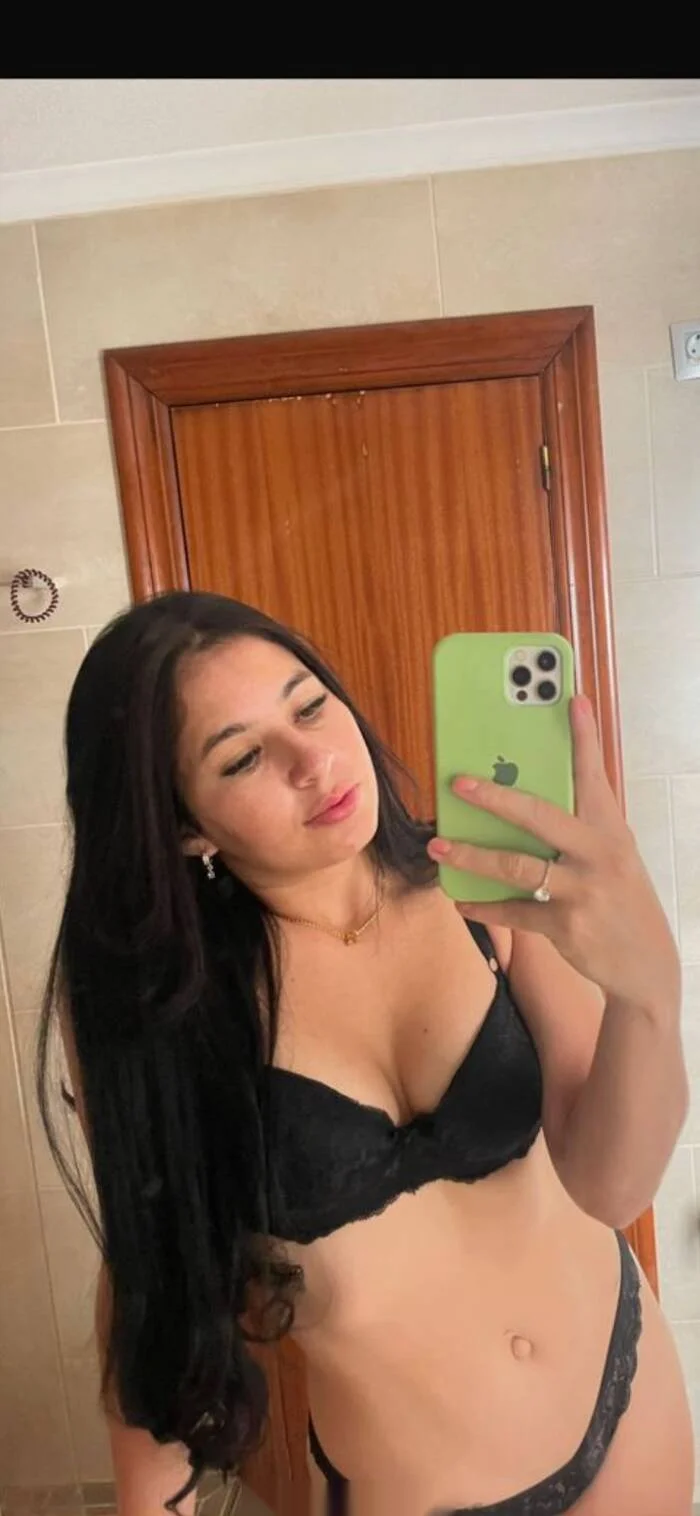 Escort latina curvy en Benidorm