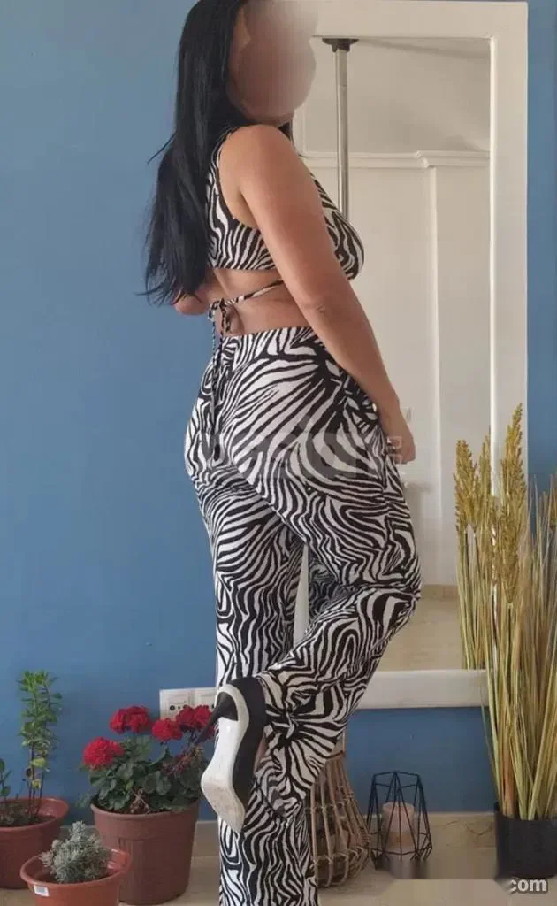 Escort latina curvy en Mahón