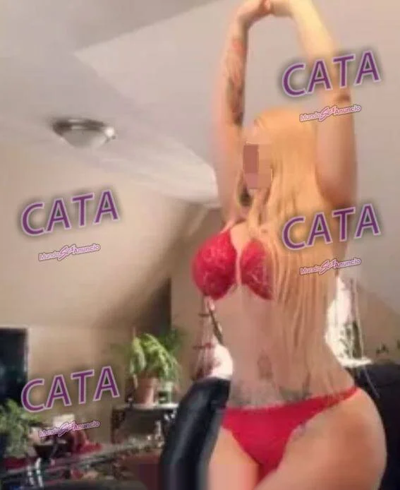 Escort latina curvy en Línea de la Concepción, La