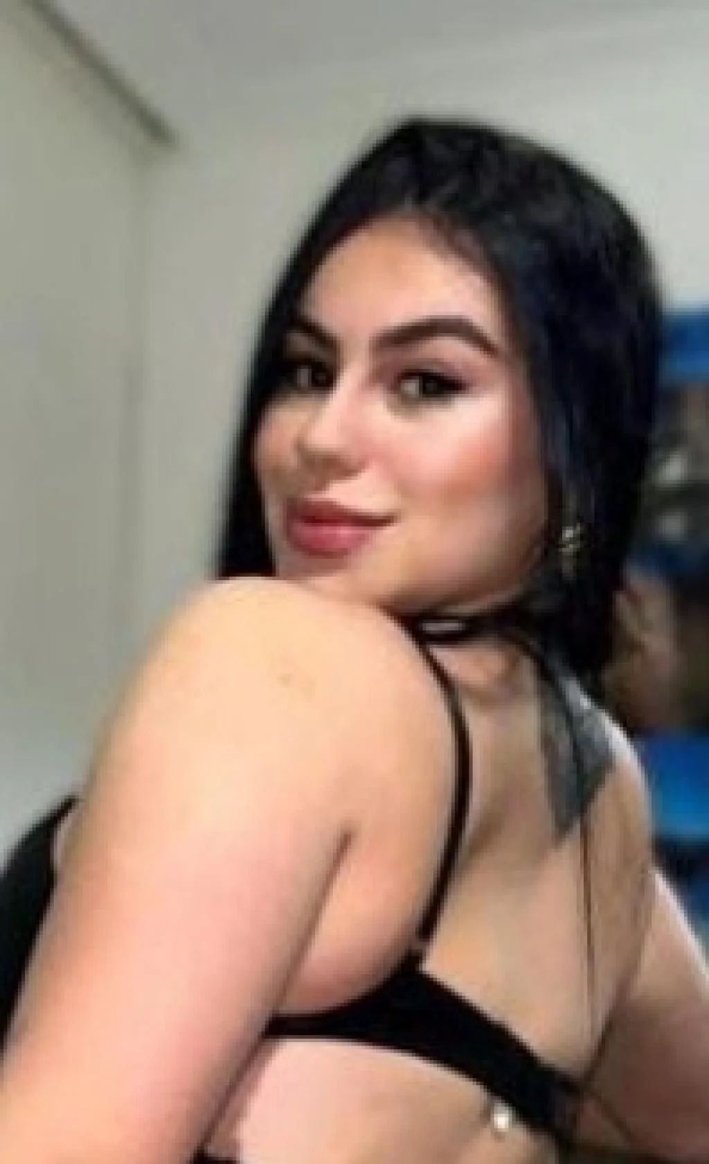 Escort latina curvy en La Coruña