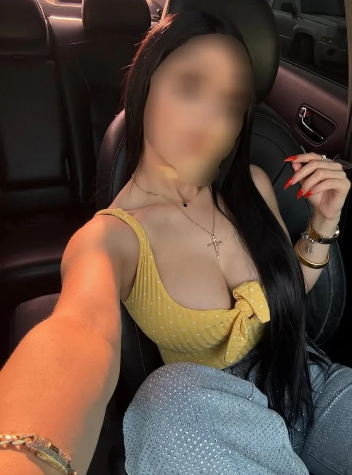 Escort latina curvy en San Sebastián de los Reyes