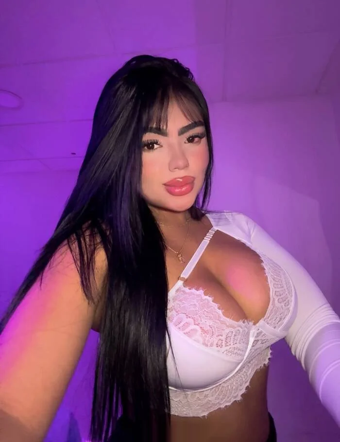 Escort latina curvy en Alcira