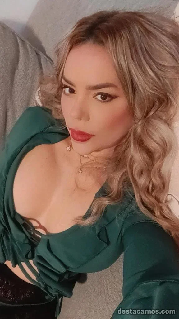 Escort latina curvy en Sevilla