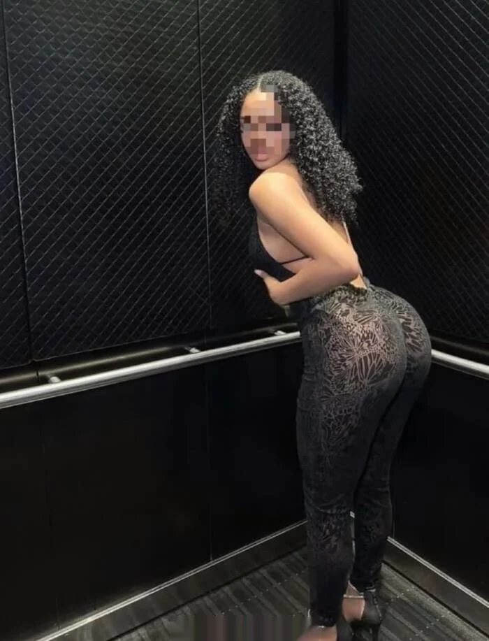 Escort latina curvy en Plasencia