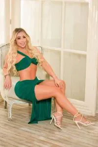 Escort latina curvy en Alicante
