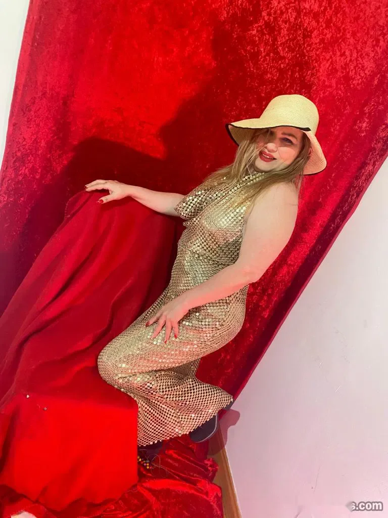 Escort blanca curvy en Salamanca