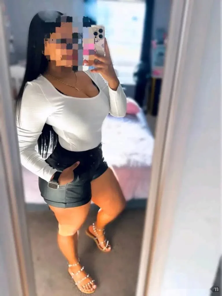 Escort latina curvy en Burgos