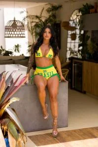 Escort latina curvy en Oviedo