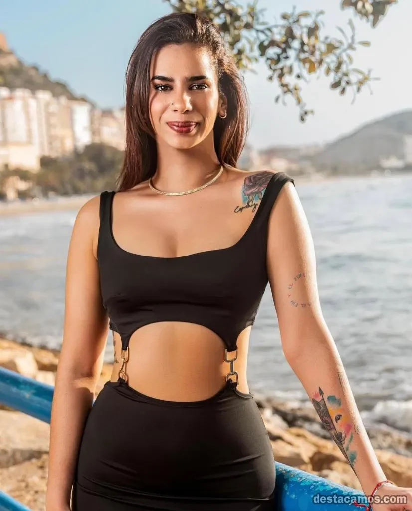 Escort latina curvy en Sevilla