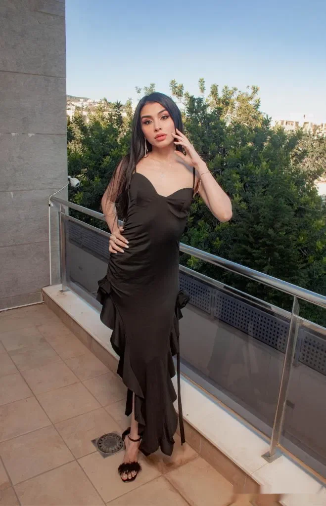 Escort latina delgada en Ibiza
