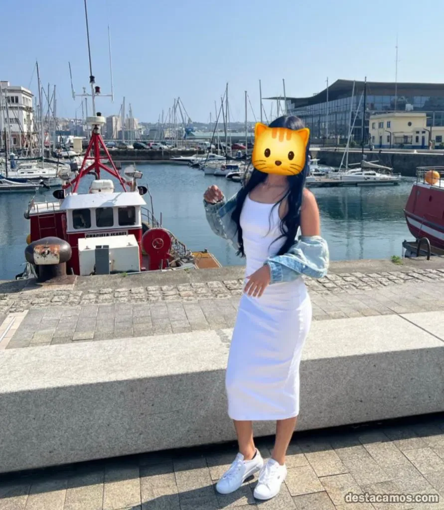 Escort latina delgada en La Coruña