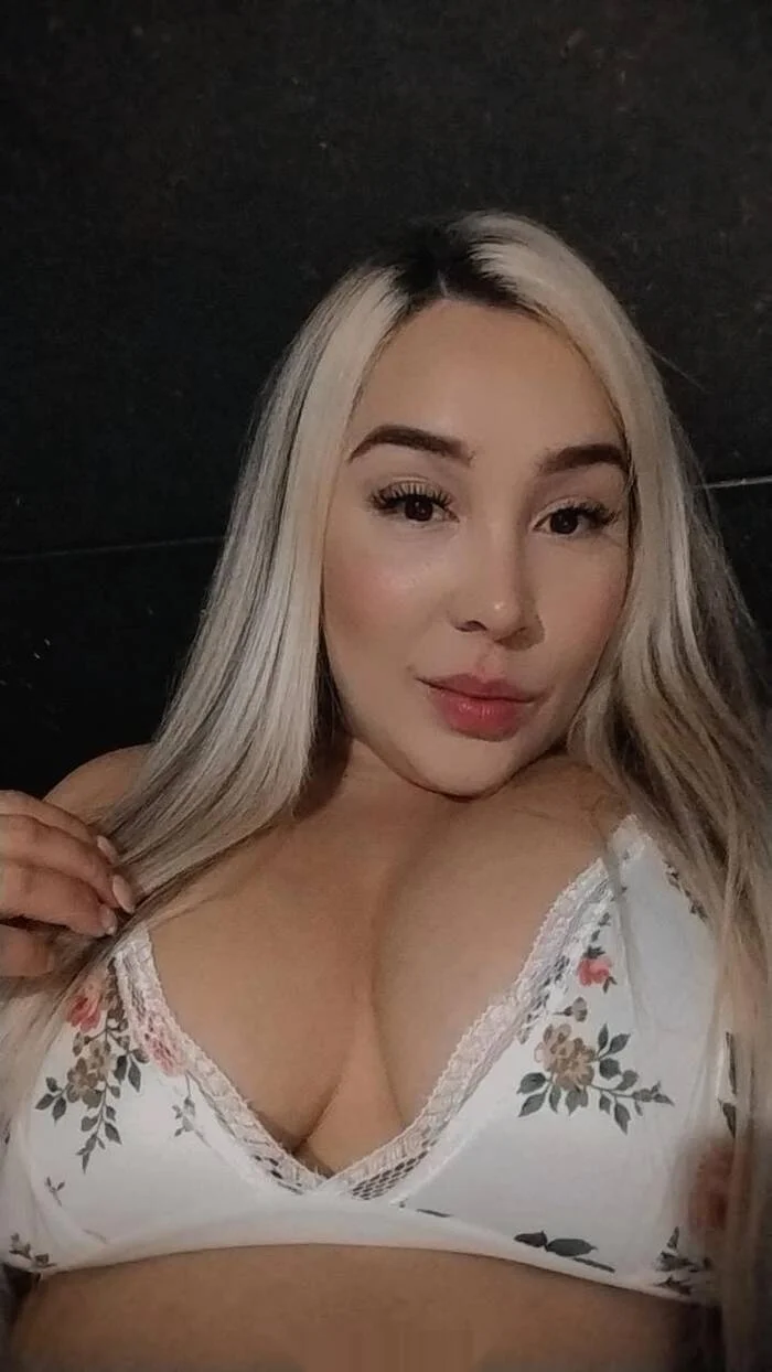 Escort latina curvy en Barcelona