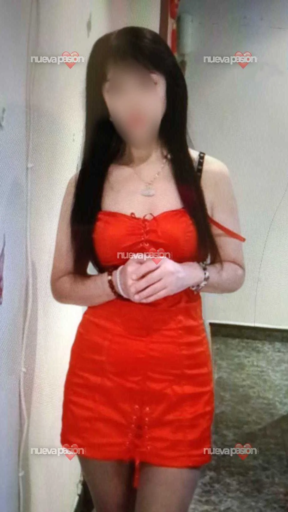 Escort asiática curvy en Madrid