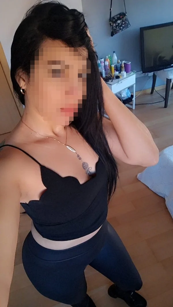 Escort latina curvy en Barcelona