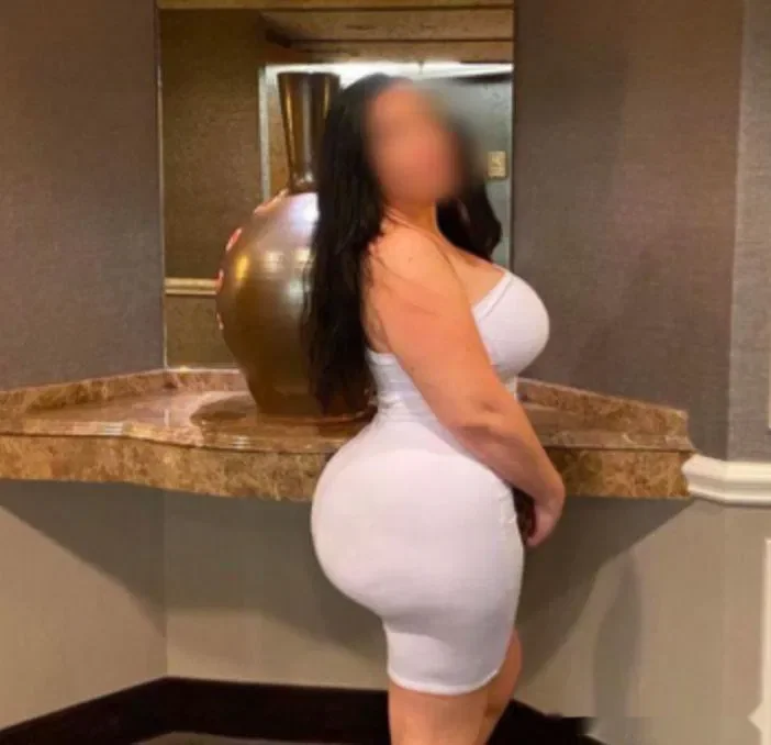 Escort latina curvy en Santa Cruz de Tenerife