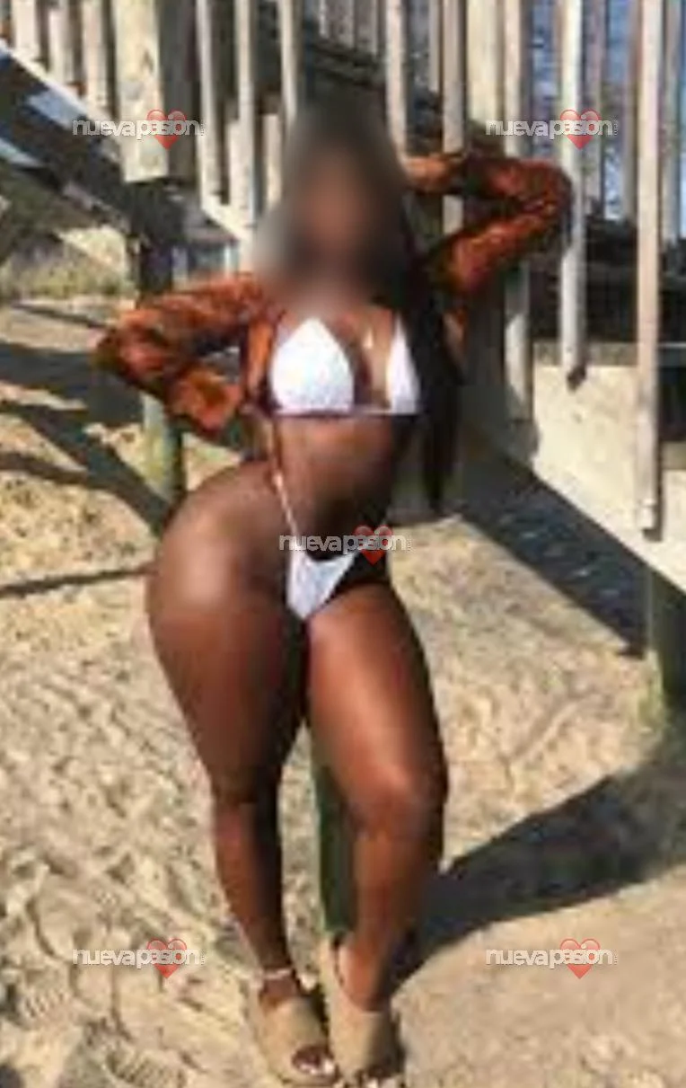 Escort mulata curvy en San Cristóbal de La Laguna