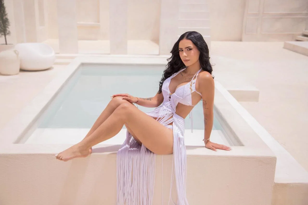 Escort latina curvy en Alicante