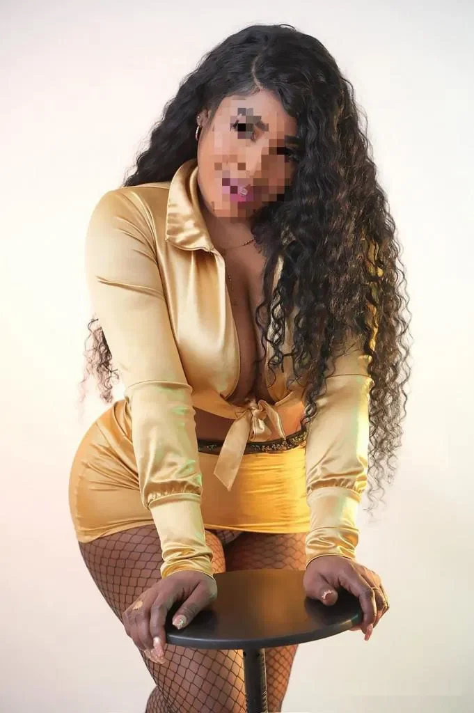 Escort latina curvy en Murcia