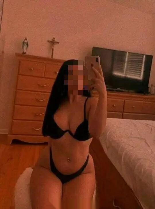 Escort latina curvy en Onda