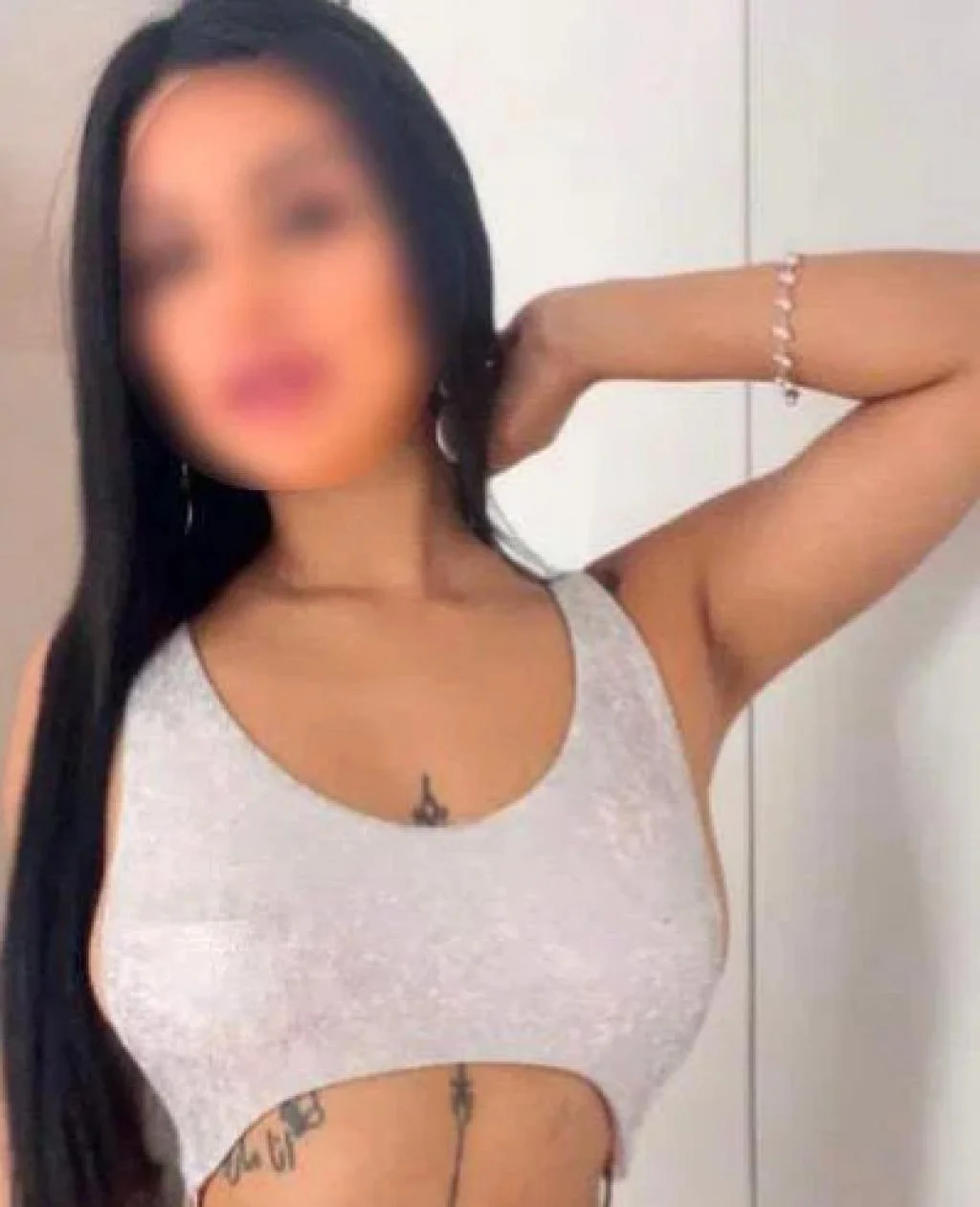 Escort latina curvy en La Coruña
