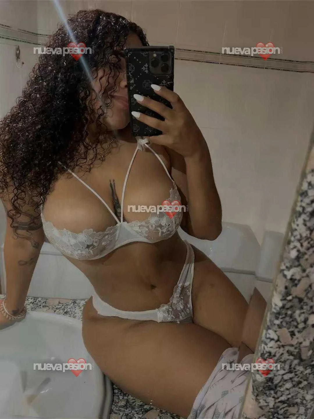 Escort latina curvy en Córdoba
