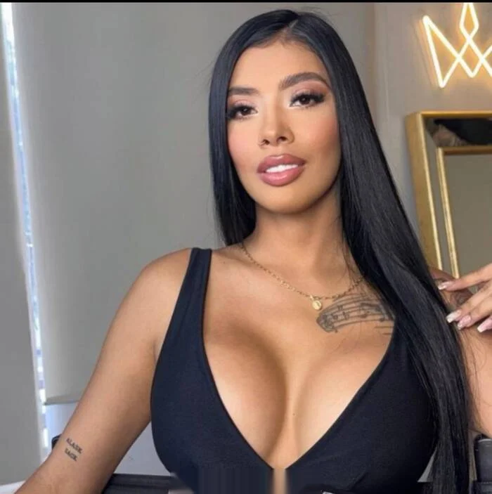 Escort latina curvy en Barcelona