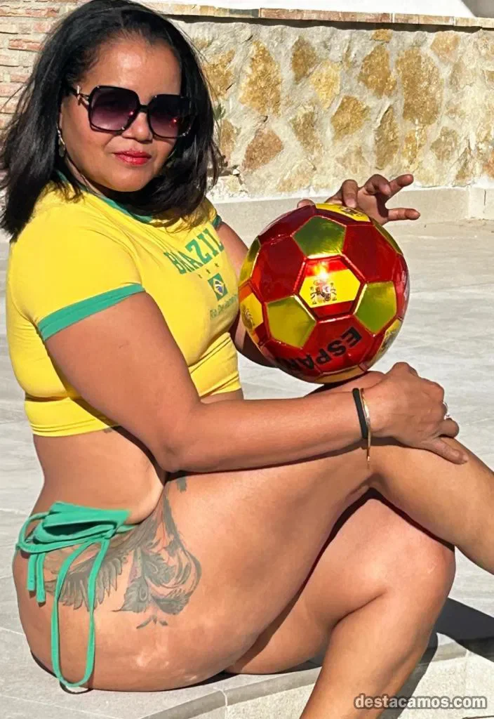 Escort latina curvy en Valencia