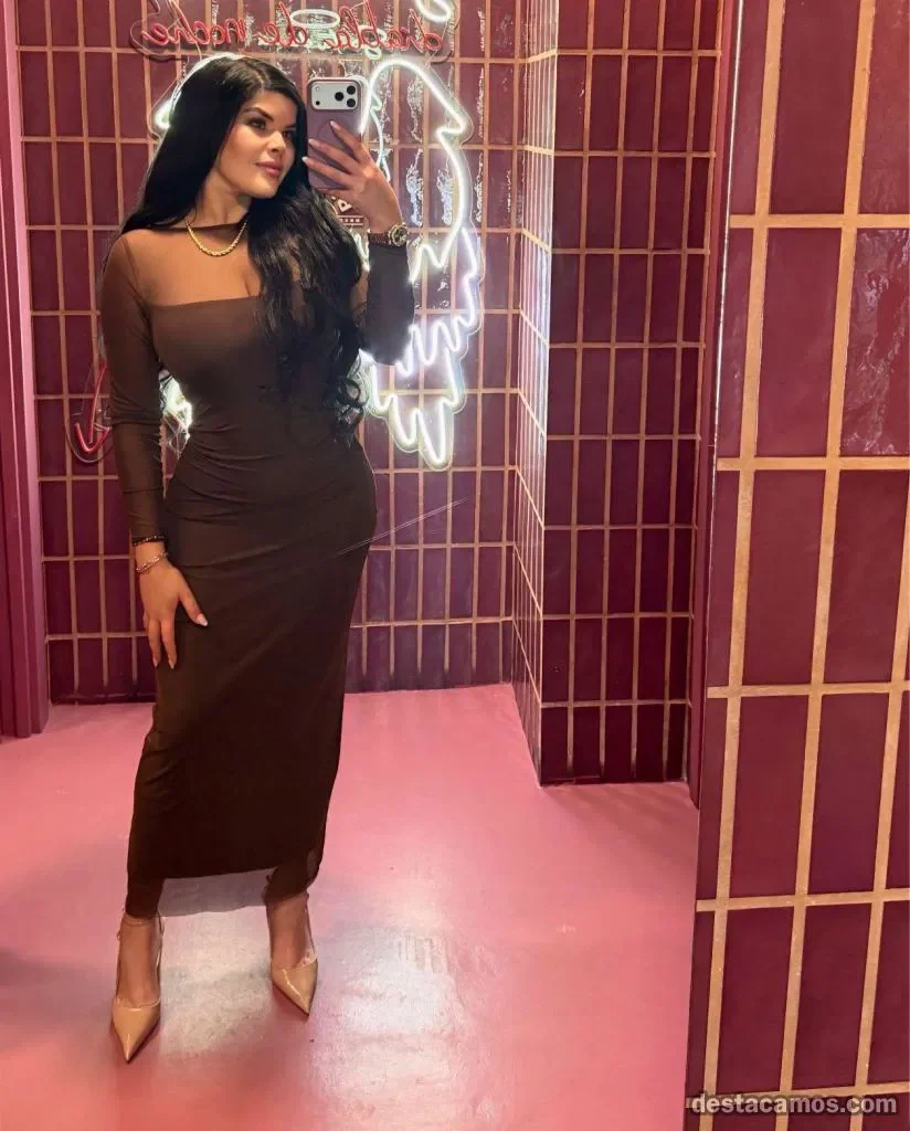 Escort latina curvy en Granada