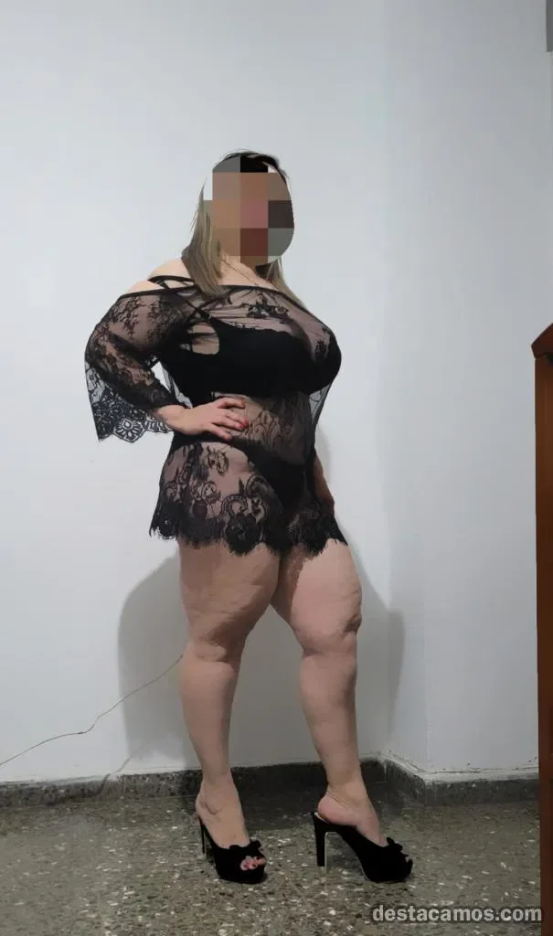 Escort latina curvy en Cádiz