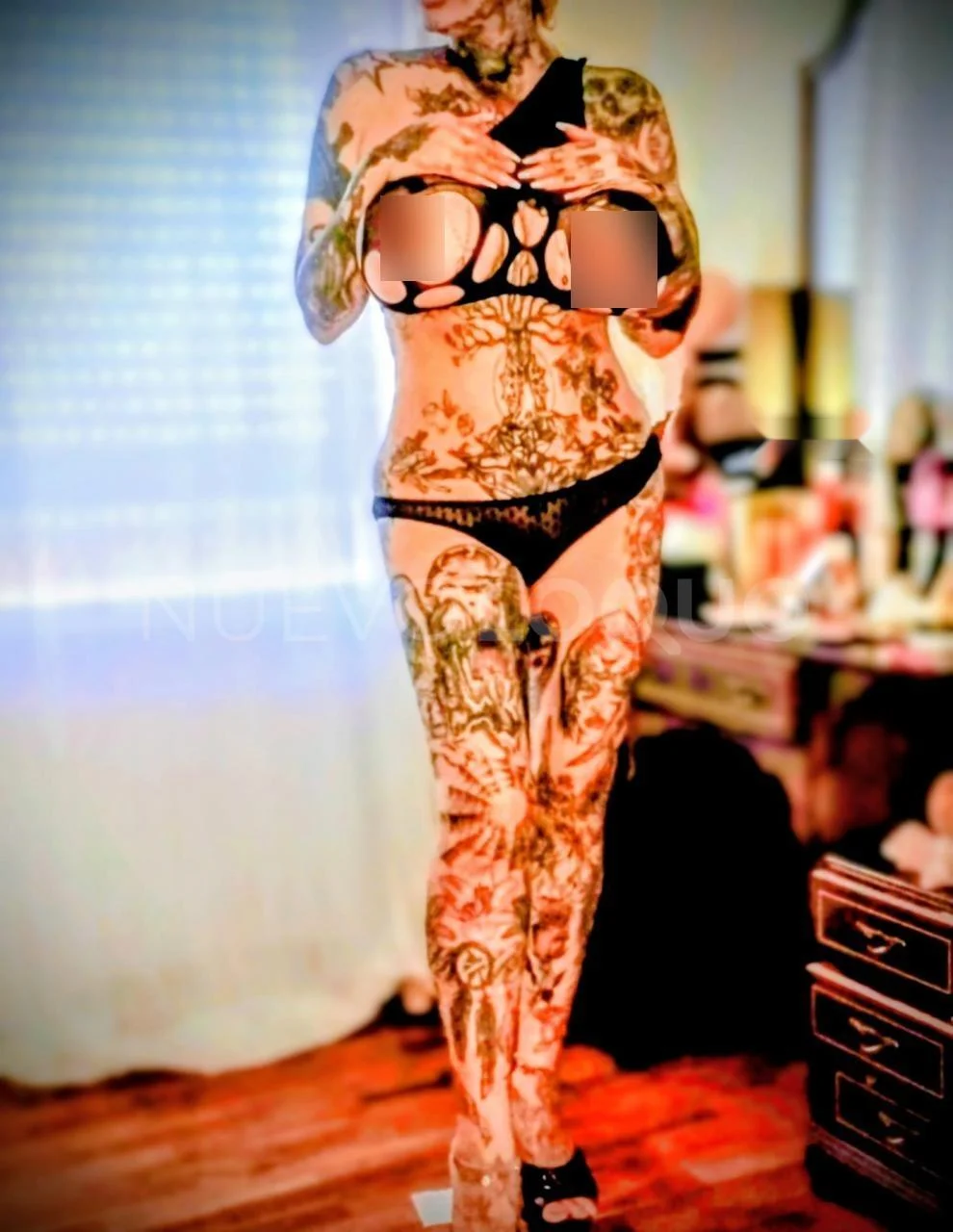 Escort latina curvy en Orense