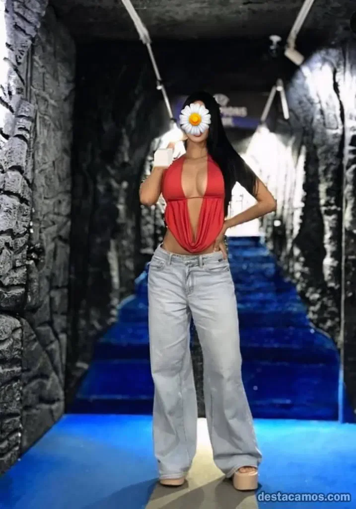 Escort latina curvy en Cádiz