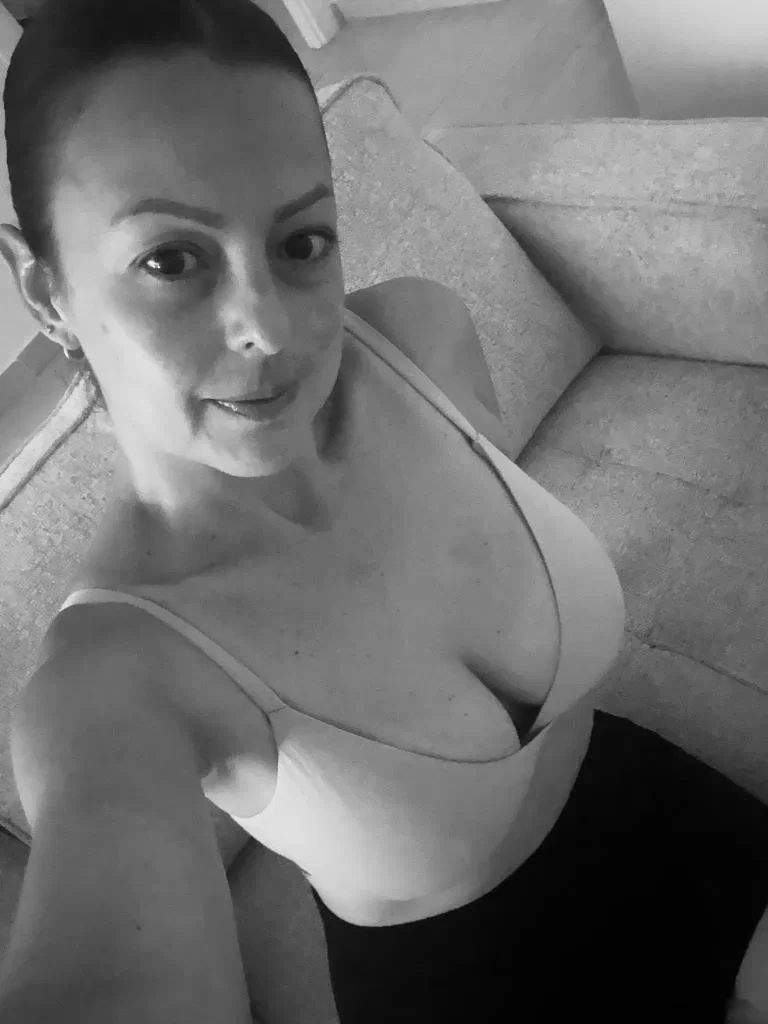 Escort blanca curvy en Cáceres
